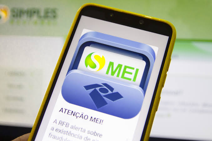 Abrir MEI corretamente exige validar atividade, CNAE, faturamento e endereço antes de formalizar seu CNPJ.